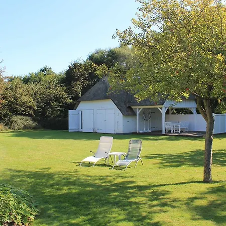 Haus Fohr Ferienwohnung Kaptns Hus Hébergement de vacances *
