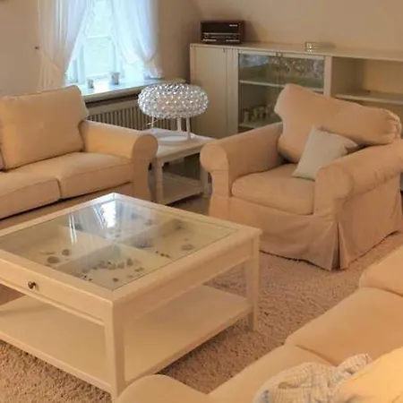 Hébergement de vacances Haus Fohr Ferienwohnung Kaptns Hus Sylt-Ost